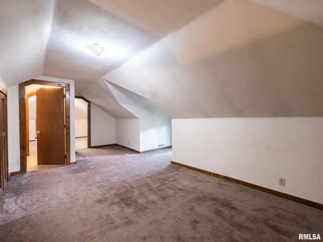 1401 CAROLINE Street, Pekin, IL 61554