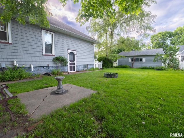 1401 CAROLINE Street, Pekin, IL 61554