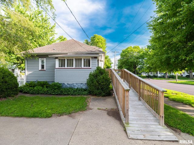 1401 CAROLINE Street, Pekin, IL 61554