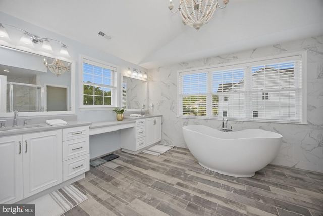 1050 HATCHES MILL DR, Media, PA 19063