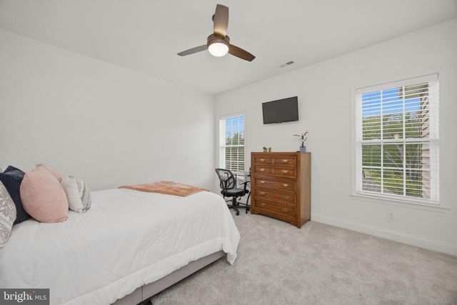1050 HATCHES MILL DR, Media, PA 19063