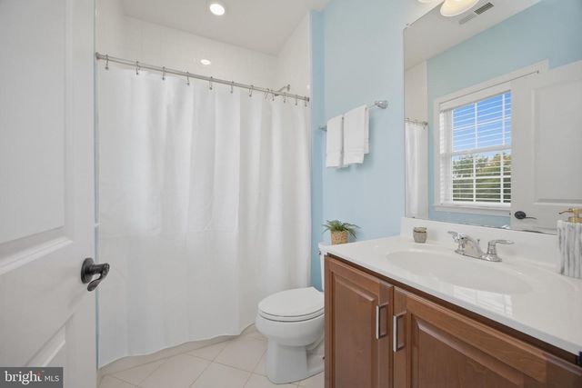 1050 HATCHES MILL DR, Media, PA 19063