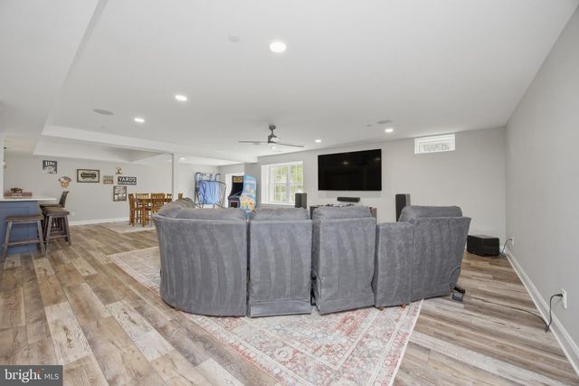 1050 HATCHES MILL DR, Media, PA 19063