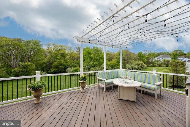 1050 HATCHES MILL DR, Media, PA 19063