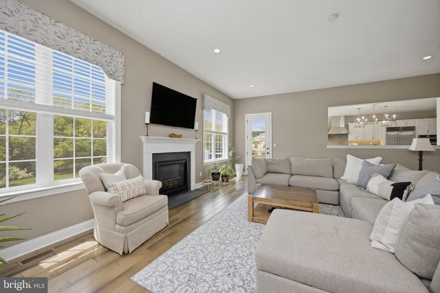1050 HATCHES MILL DR, Media, PA 19063