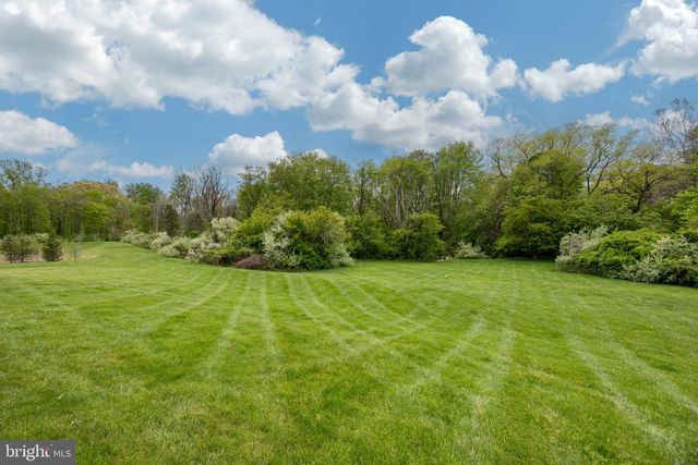 1050 HATCHES MILL DR, Media, PA 19063