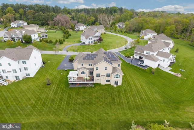 1050 HATCHES MILL DR, Media, PA 19063