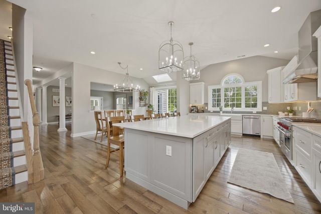1050 HATCHES MILL DR, Media, PA 19063