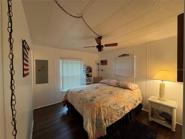 21 S BOBWHITE ROAD, Wildwood, FL 34785
