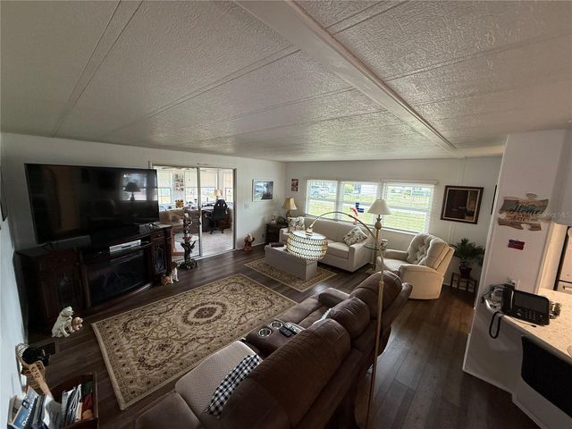21 S BOBWHITE ROAD, Wildwood, FL 34785