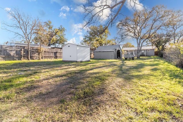 1517 Hill Way DR, Granite Shoals, TX 78654