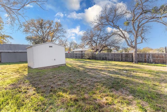 1517 Hill Way DR, Granite Shoals, TX 78654