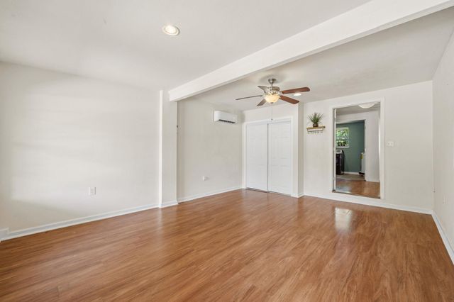 1517 Hill Way DR, Granite Shoals, TX 78654
