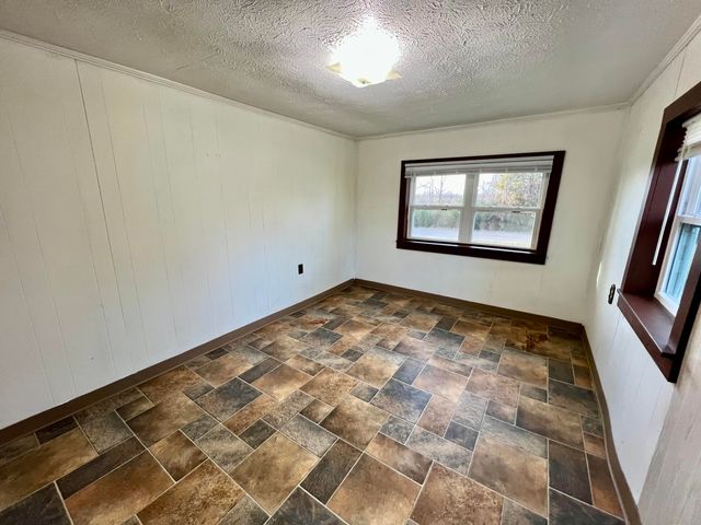 45 Frank Heock Road, Crab Orchard, KY 40419