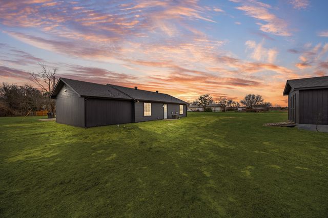 6129 County Road 319b, Terrell, TX 75161