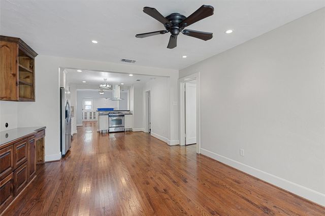 2304 Yucca Avenue, Fort Worth, TX 76111