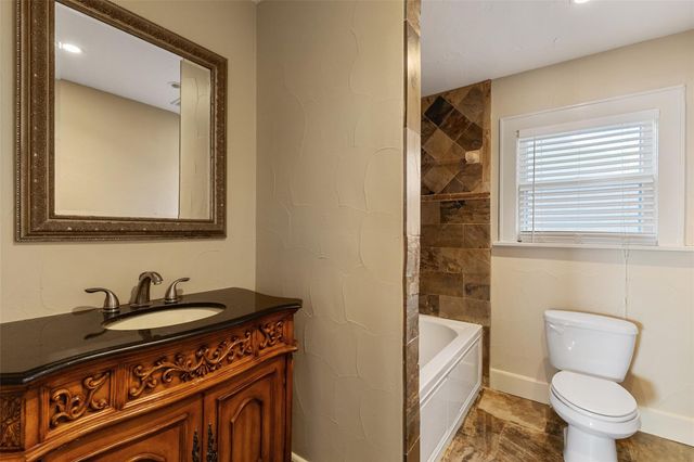 2304 Yucca Avenue, Fort Worth, TX 76111
