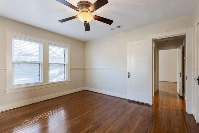 2304 Yucca Avenue, Fort Worth, TX 76111