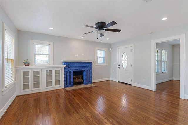 2304 Yucca Avenue, Fort Worth, TX 76111