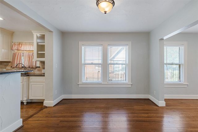 2304 Yucca Avenue, Fort Worth, TX 76111