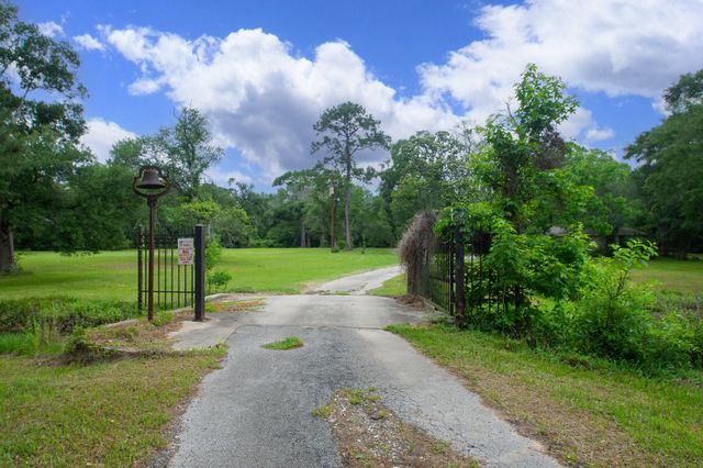 26161 E Holly Lane, Splendora, TX 77372
