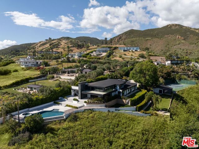 29800 Cuthbert Road, Malibu, CA 90265