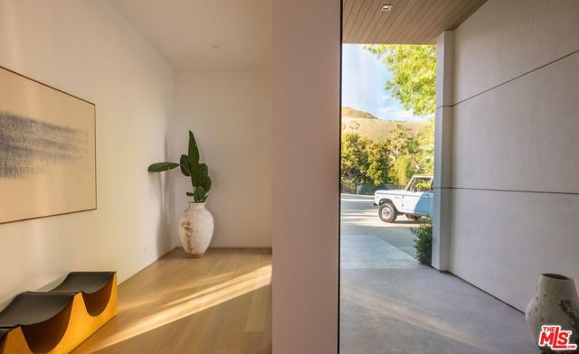 29800 Cuthbert Road, Malibu, CA 90265