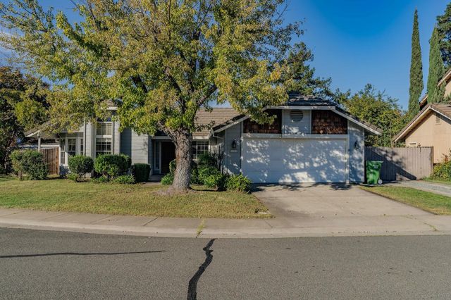 229 Sandpiper Dr, Galt, CA 95632