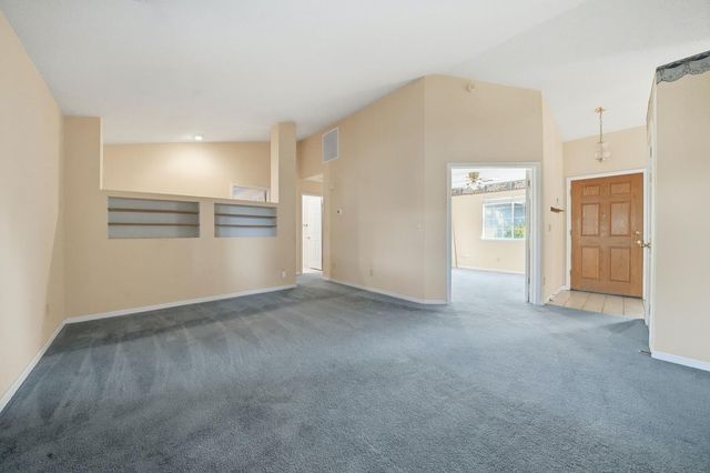 229 Sandpiper Dr, Galt, CA 95632