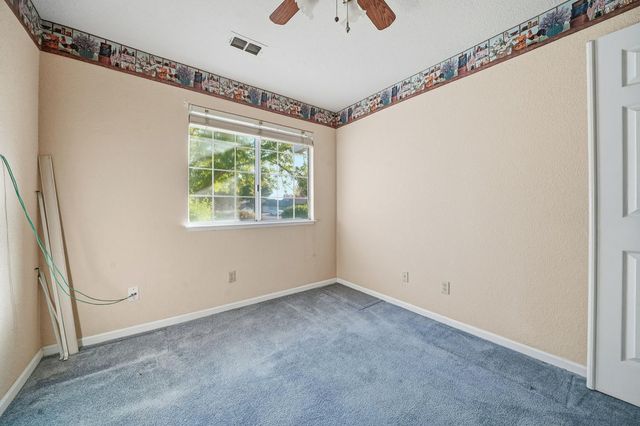 229 Sandpiper Dr, Galt, CA 95632