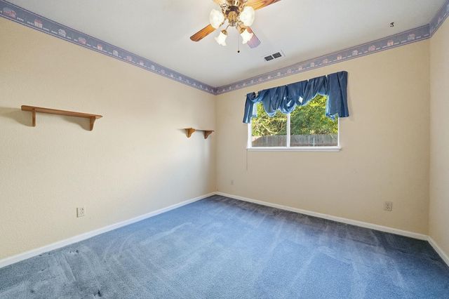 229 Sandpiper Dr, Galt, CA 95632