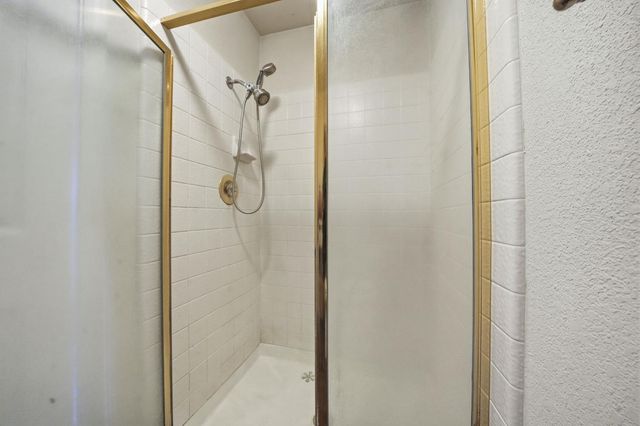 229 Sandpiper Dr, Galt, CA 95632