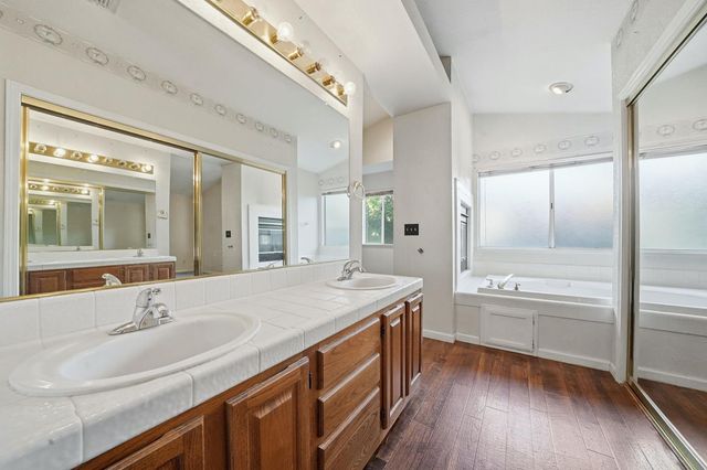 229 Sandpiper Dr, Galt, CA 95632