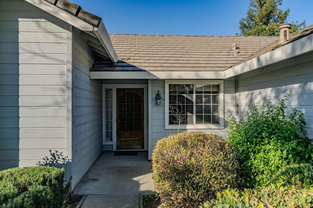 229 Sandpiper Dr, Galt, CA 95632