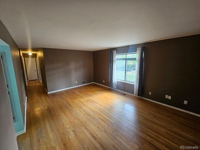 1096 Fraser Street, Aurora, CO 80011