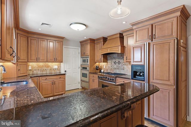 2348 HUCKLEBERRY RD, Manchester Township, NJ 08759