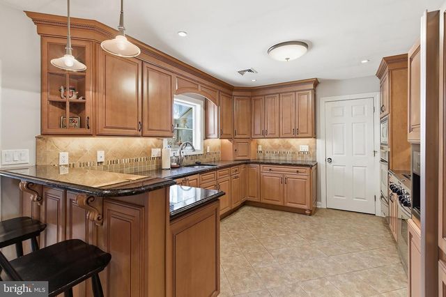 2348 HUCKLEBERRY RD, Manchester Township, NJ 08759