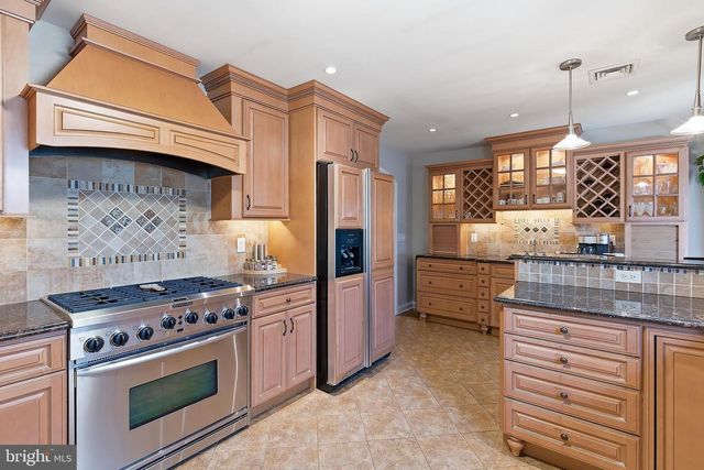 2348 HUCKLEBERRY RD, Manchester Township, NJ 08759