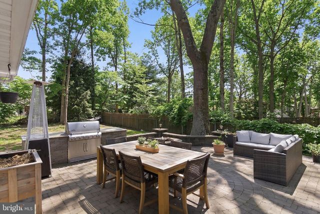 2348 HUCKLEBERRY RD, Manchester Township, NJ 08759