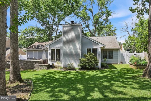 2348 HUCKLEBERRY RD, Manchester Township, NJ 08759