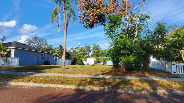 315 TUCKER STREET, Safety Harbor, FL 34695
