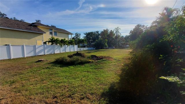 315 TUCKER STREET, Safety Harbor, FL 34695