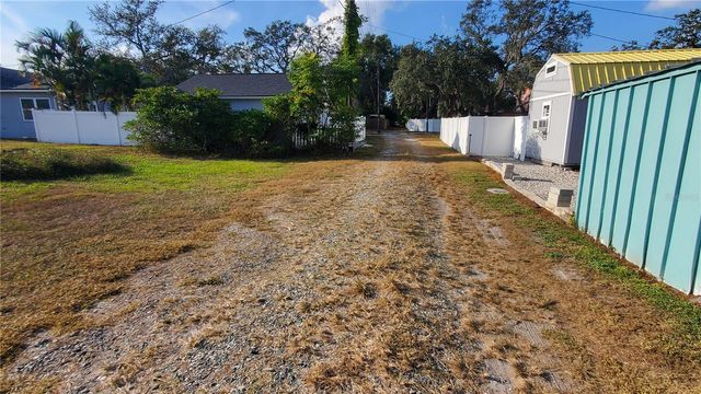 315 TUCKER STREET, Safety Harbor, FL 34695