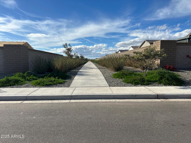 32057 N LONE RANCHER Way, San Tan Valley, AZ 85140