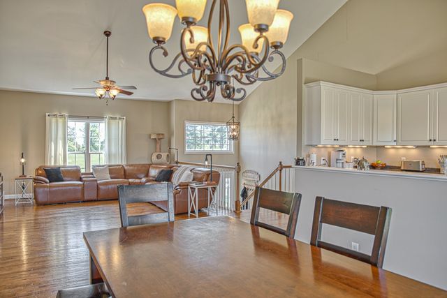 1964 Clemmons Rd, Cookeville, TN 38501
