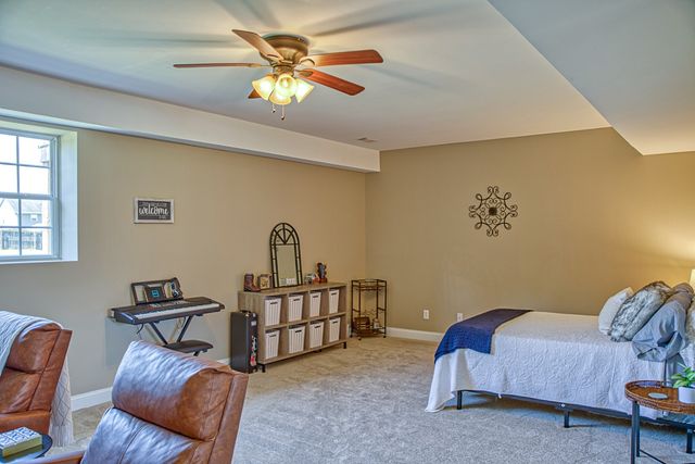 1964 Clemmons Rd, Cookeville, TN 38501