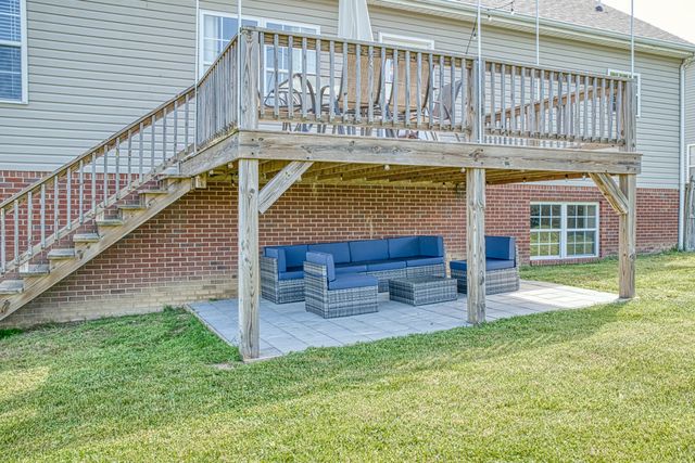 1964 Clemmons Rd, Cookeville, TN 38501