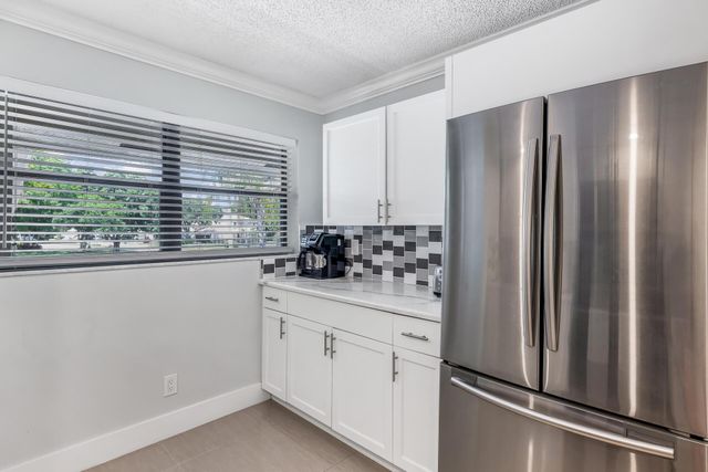 12926 Briarlake Drive 201, Palm Beach Gardens, FL 33418