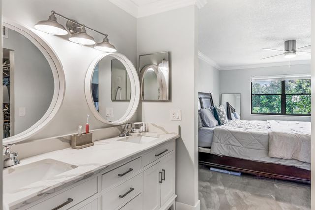 12926 Briarlake Drive 201, Palm Beach Gardens, FL 33418