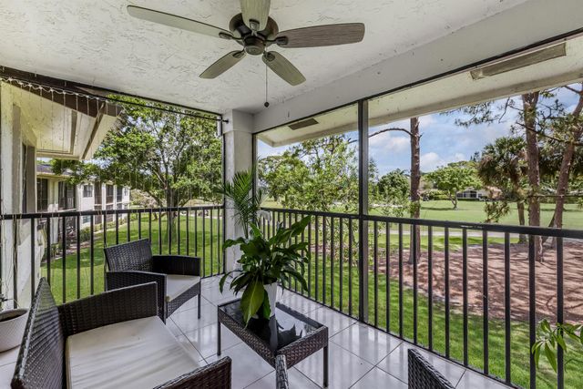 12926 Briarlake Drive 201, Palm Beach Gardens, FL 33418